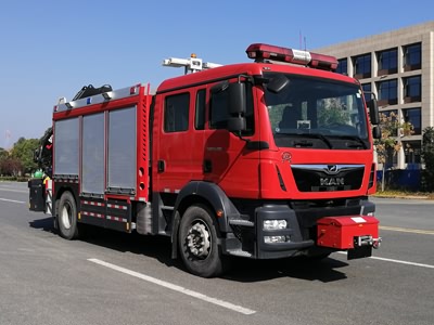 国六曼抢险救援消防车