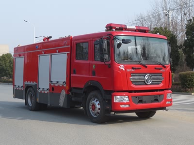 国六东风8吨水罐（泡沫）消防车